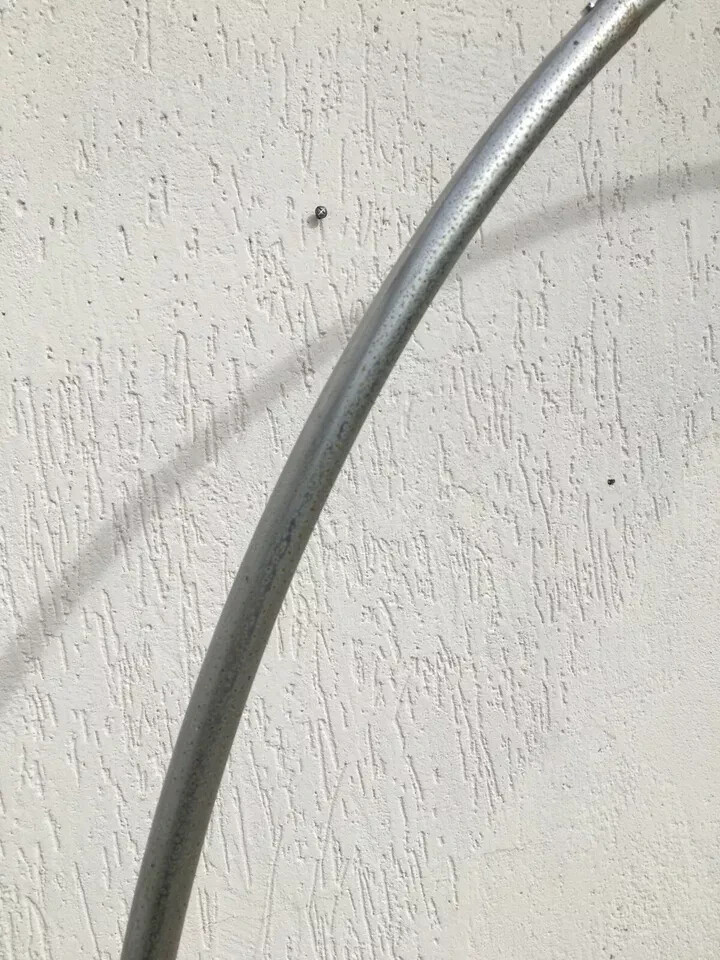 Lampada Ad Arco Cromata Con Base In Marmo
