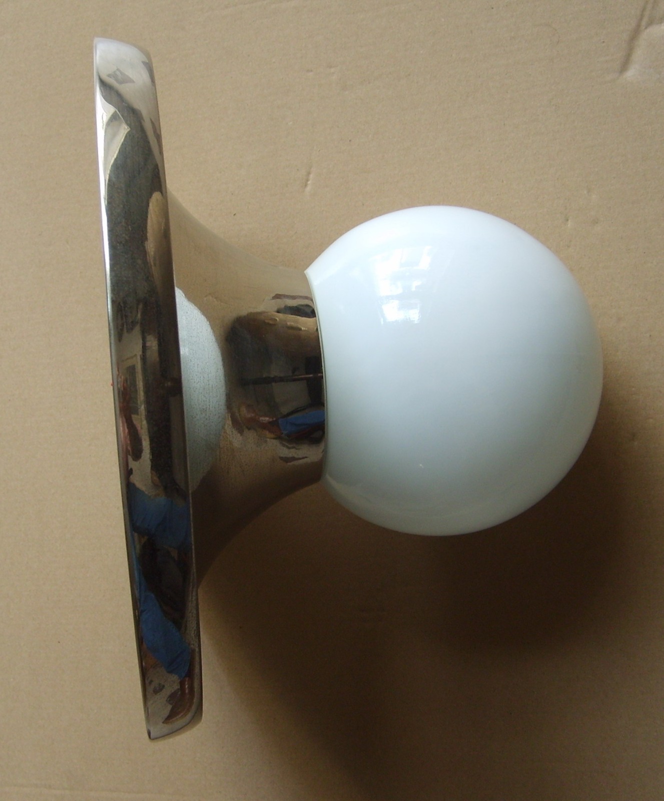 Lampada Plafoniera In Vetro Opalescente E Metallo Cromato, Anni '50