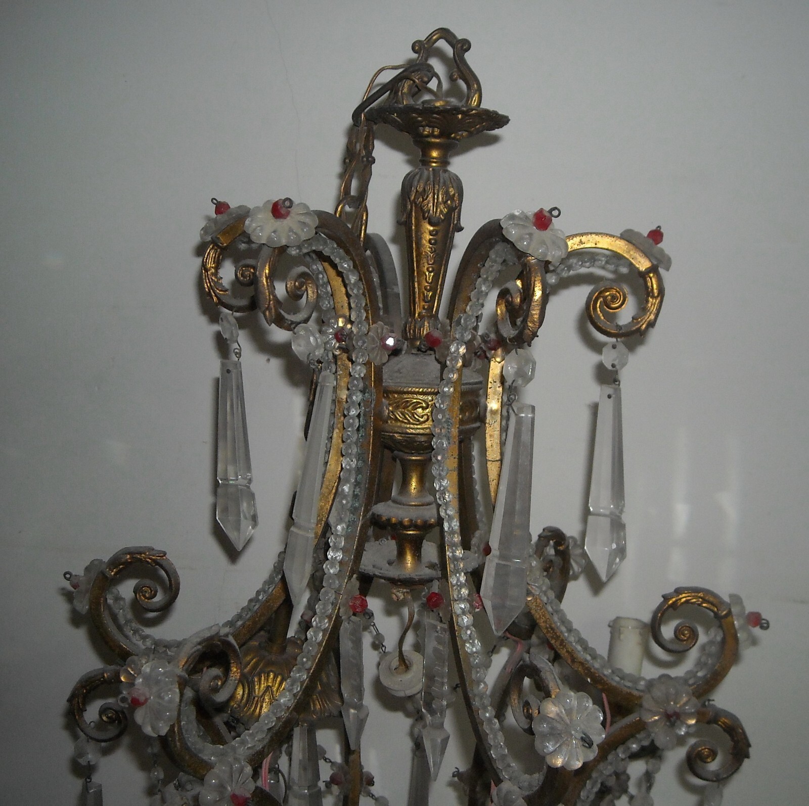 Lampadario Antico In Ottone Dorato E Vetro Molato