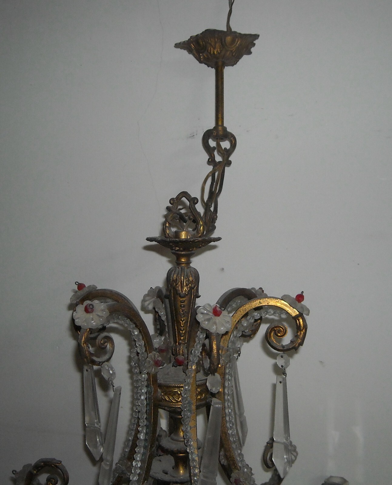 Lampadario Antico In Ottone Dorato E Vetro Molato
