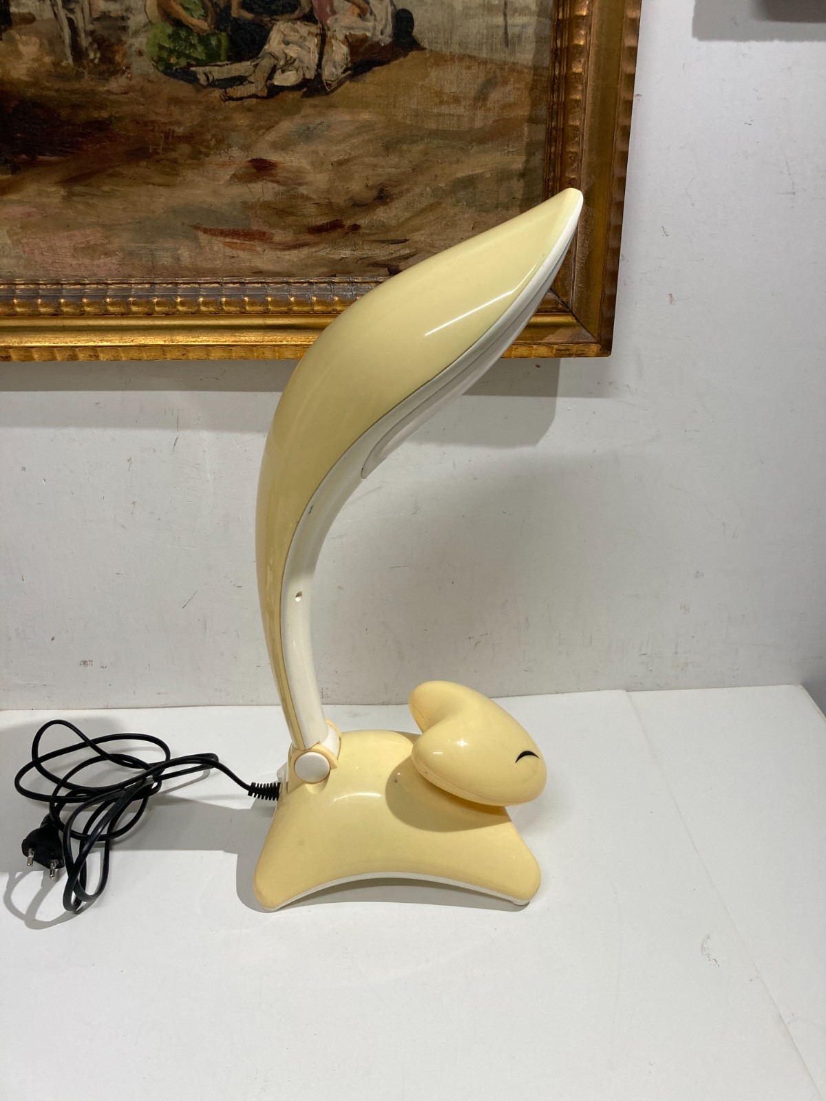 Lampada Da Scrivania Pieghevole In Plastica, Design Anni '80 Con Elemento A Cuore