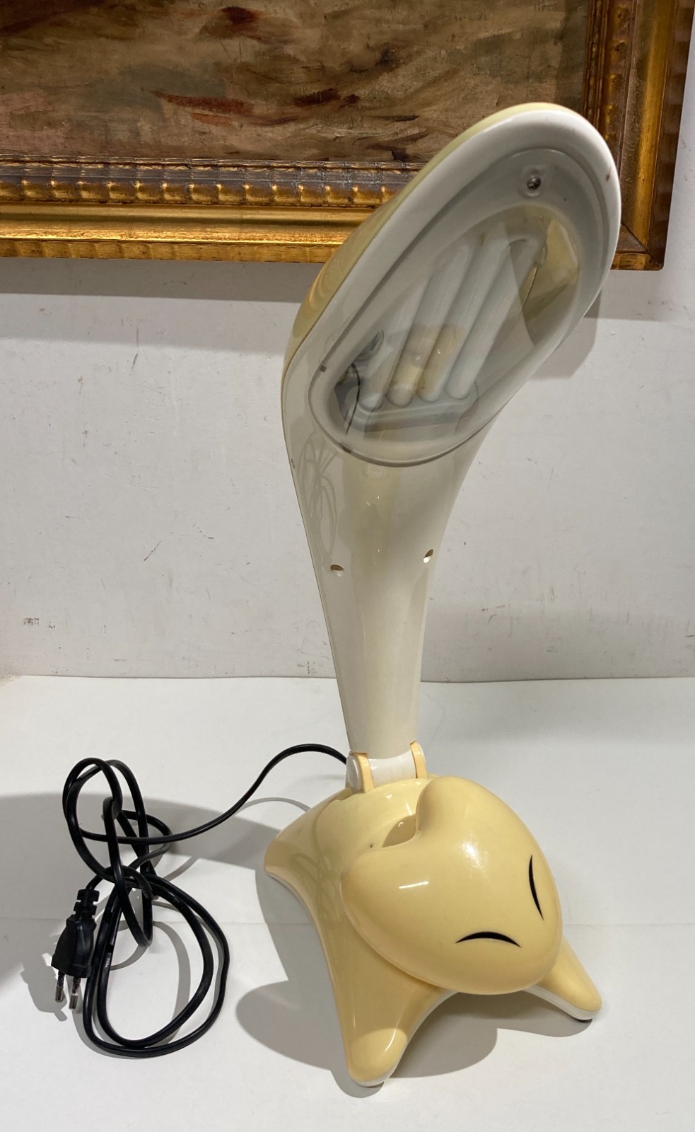 Lampada Da Scrivania Pieghevole In Plastica, Design Anni '80 Con Elemento A Cuore