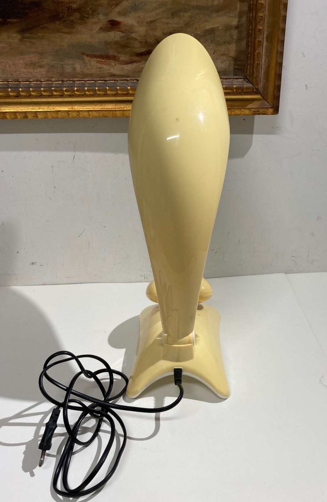 Lampada Da Scrivania Pieghevole In Plastica, Design Anni '80 Con Elemento A Cuore