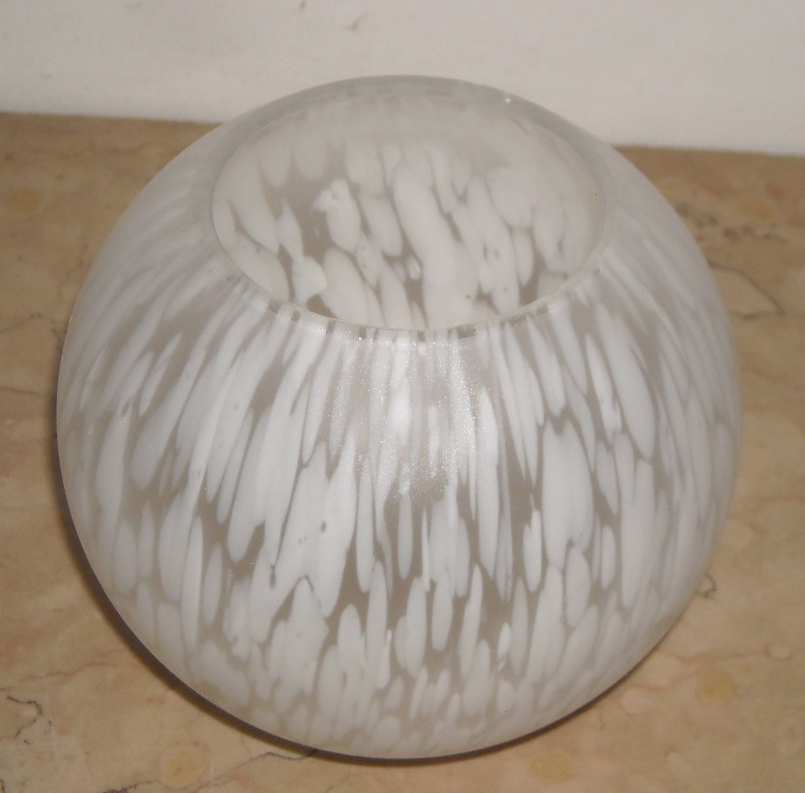 Coppa Per Lampada O Lampadario d'Epoca In Vetro Globulare