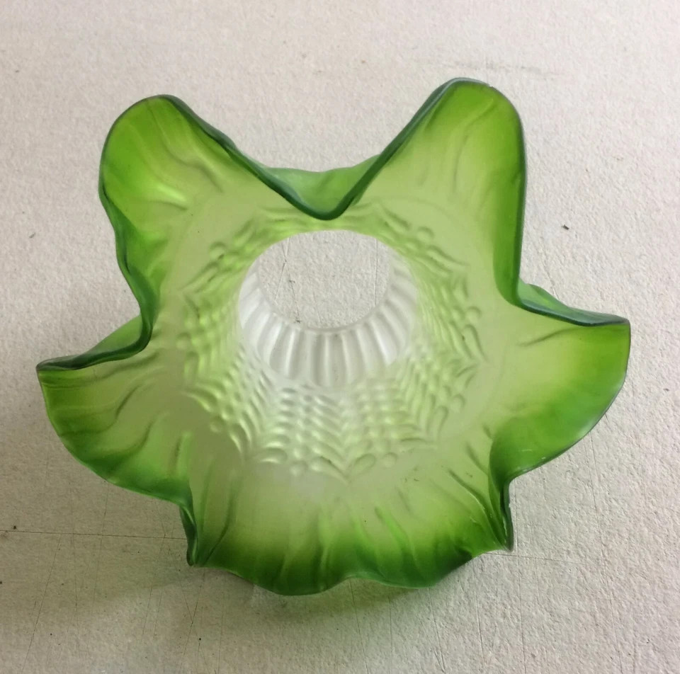 Coppa In Vetro Verde Liberty Con Decoro Floreale