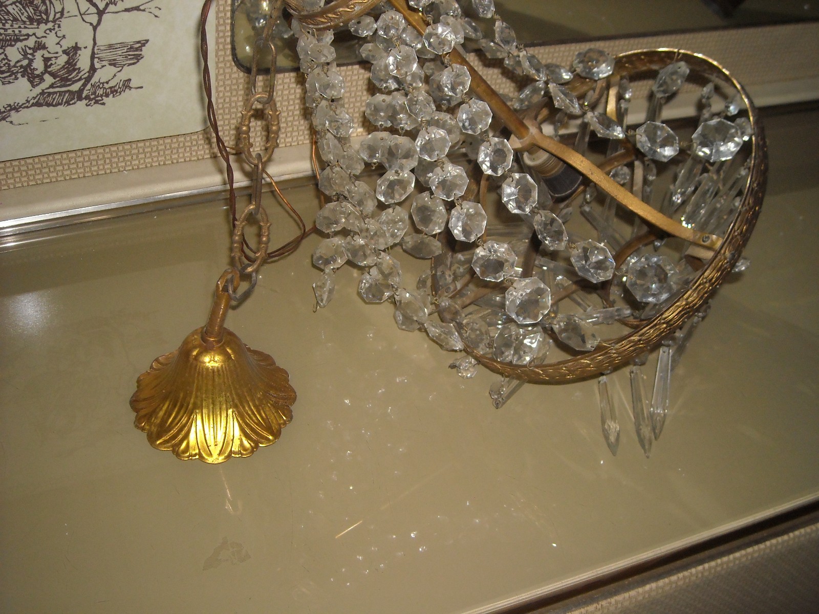 Lampadario In Ottone Dorato Con Prismi In Vetro