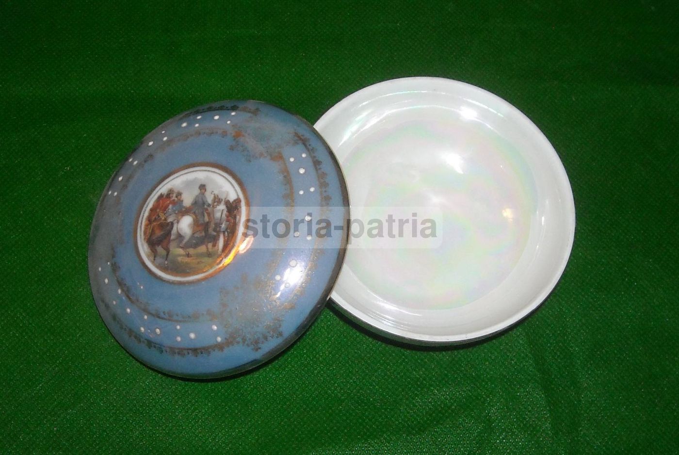 Cofanetto Porcellana Ginori Con Miniatura Militare Napoleonica