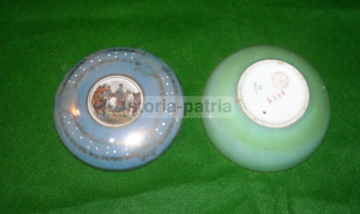 Cofanetto Porcellana Ginori Con Miniatura Militare Napoleonica