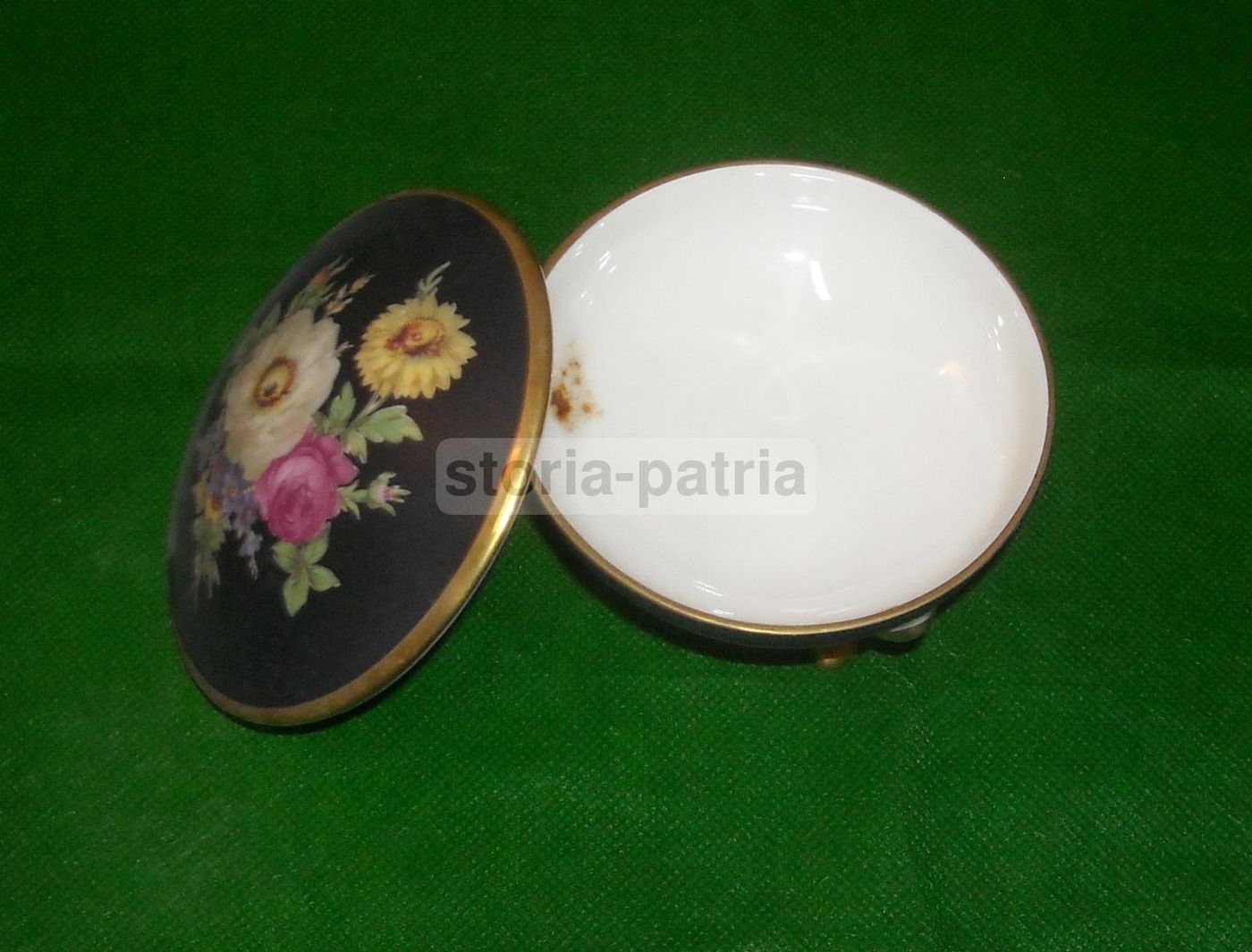 Cofanetto In Porcellana Bavaria Con Decoro Floreale Dipinto A Mano, Anni '30 '50