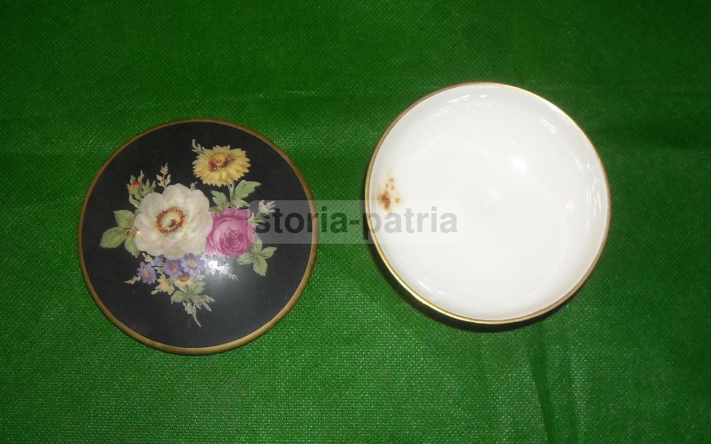 Cofanetto In Porcellana Bavaria Con Decoro Floreale Dipinto A Mano, Anni '30 '50