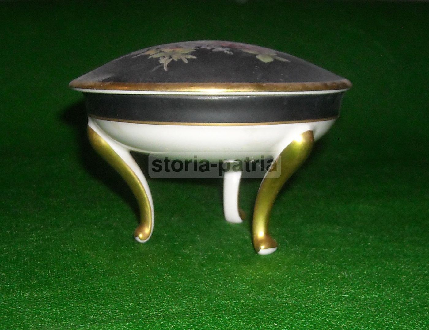 Cofanetto In Porcellana Bavaria Con Decoro Floreale Dipinto A Mano, Anni '30 '50