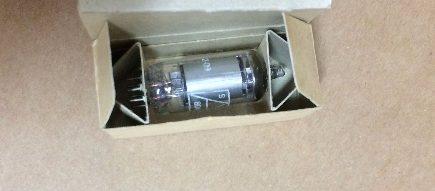 Valvola Elettronica JHY 1T4 Americana Originale Anni '50 NOS