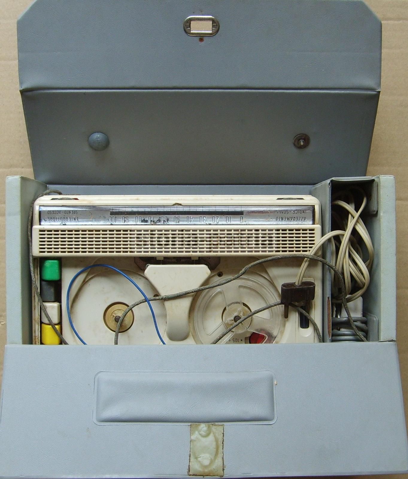 Registratore Geloso G.257 Vintage Anni '60 Con Microfono E Valigetta