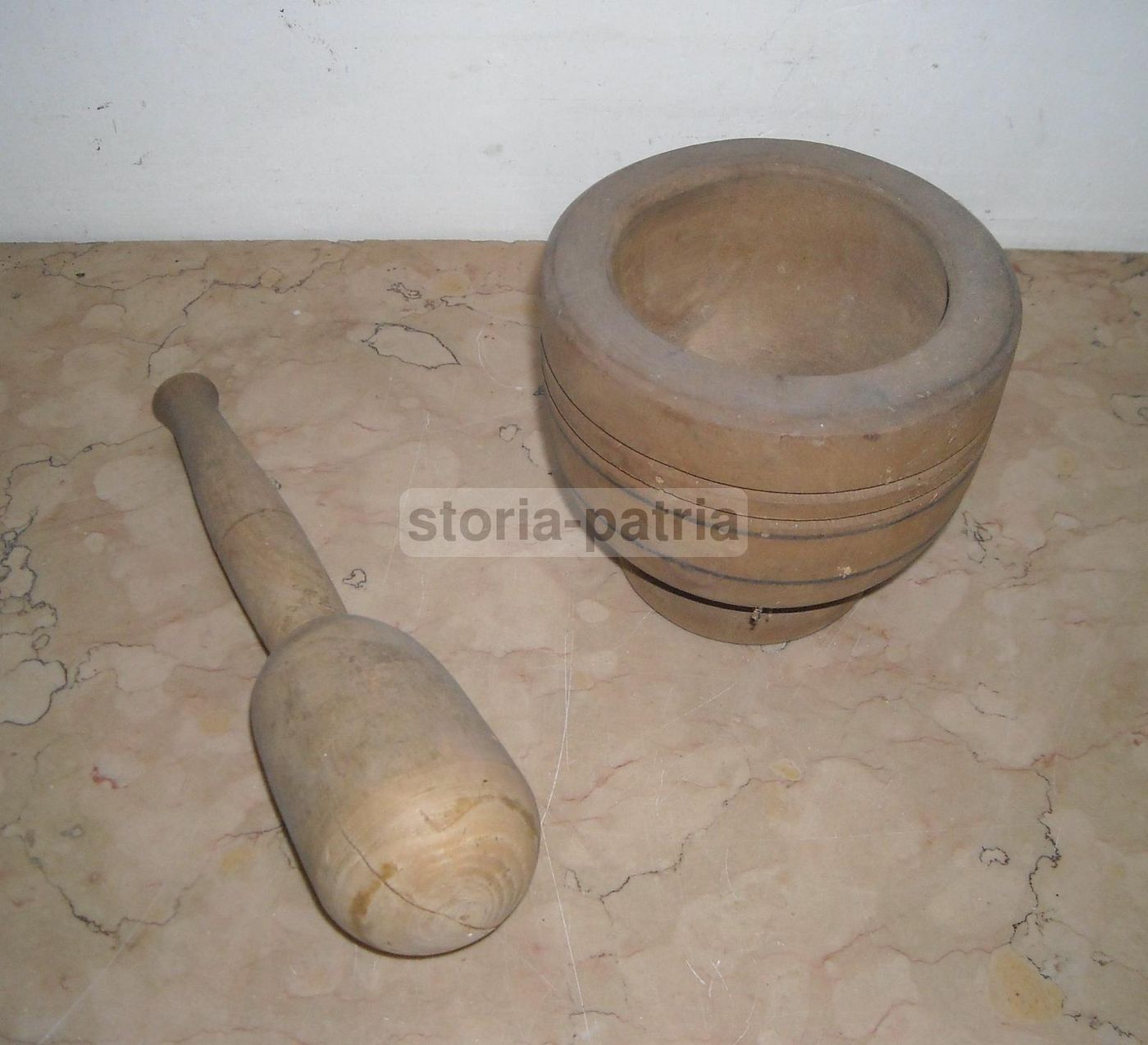 Antico Mortaio In Legno Con Pestello, Primo '900