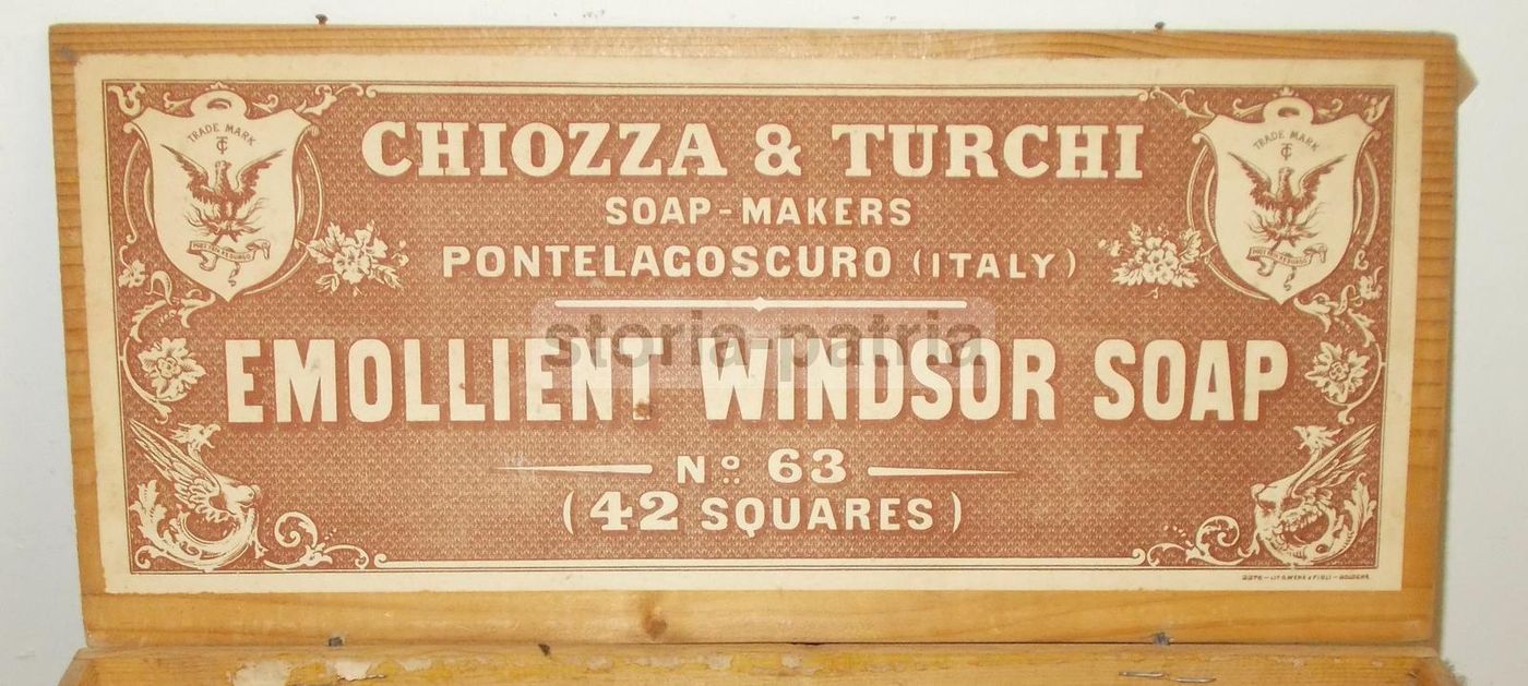 Scatola Pubblicitaria In Legno Chiozza & Turchi Saponi Pontelagoscuro