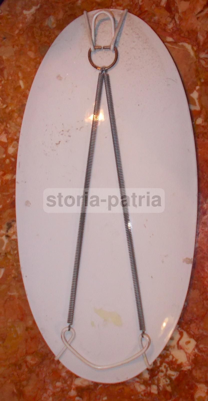 Piatto In Ceramica Con Zampognaro In Costume Popolare Del Sud Italia, XIX Secolo