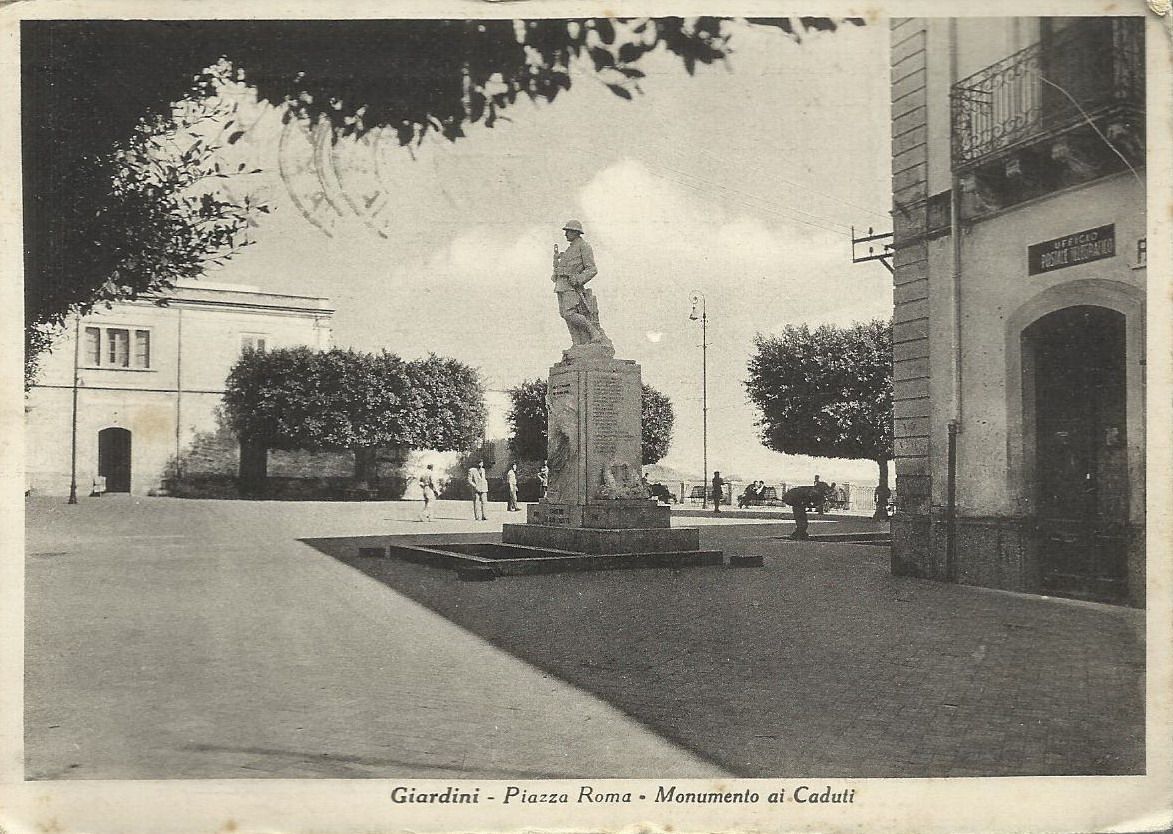 Cartolina Giardini Piazza Roma Monumento Ai Caduti 1951 Affrancata