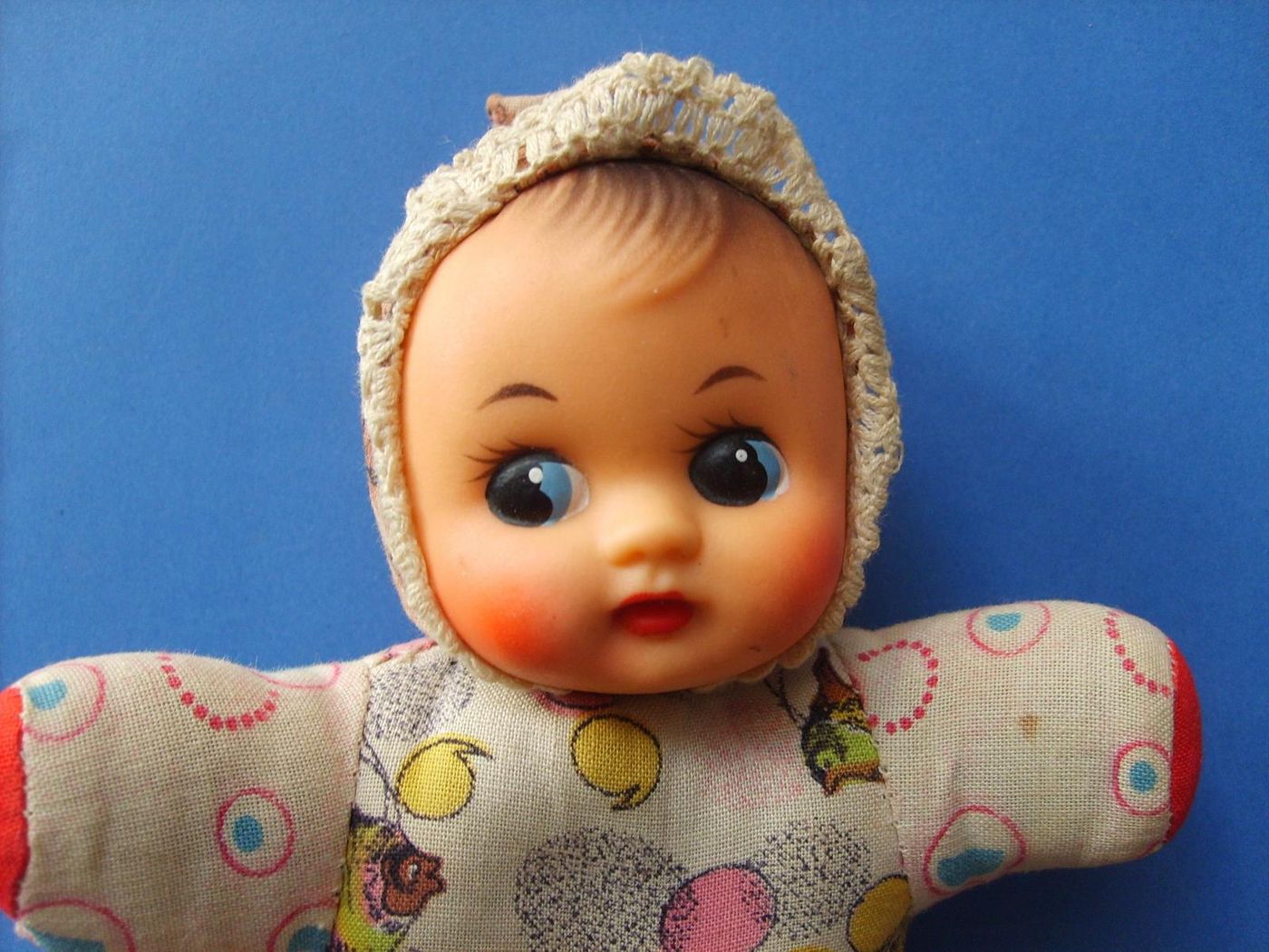 Bambolotto Neonato d'Epoca Anni '50 Con Tutina Decorata