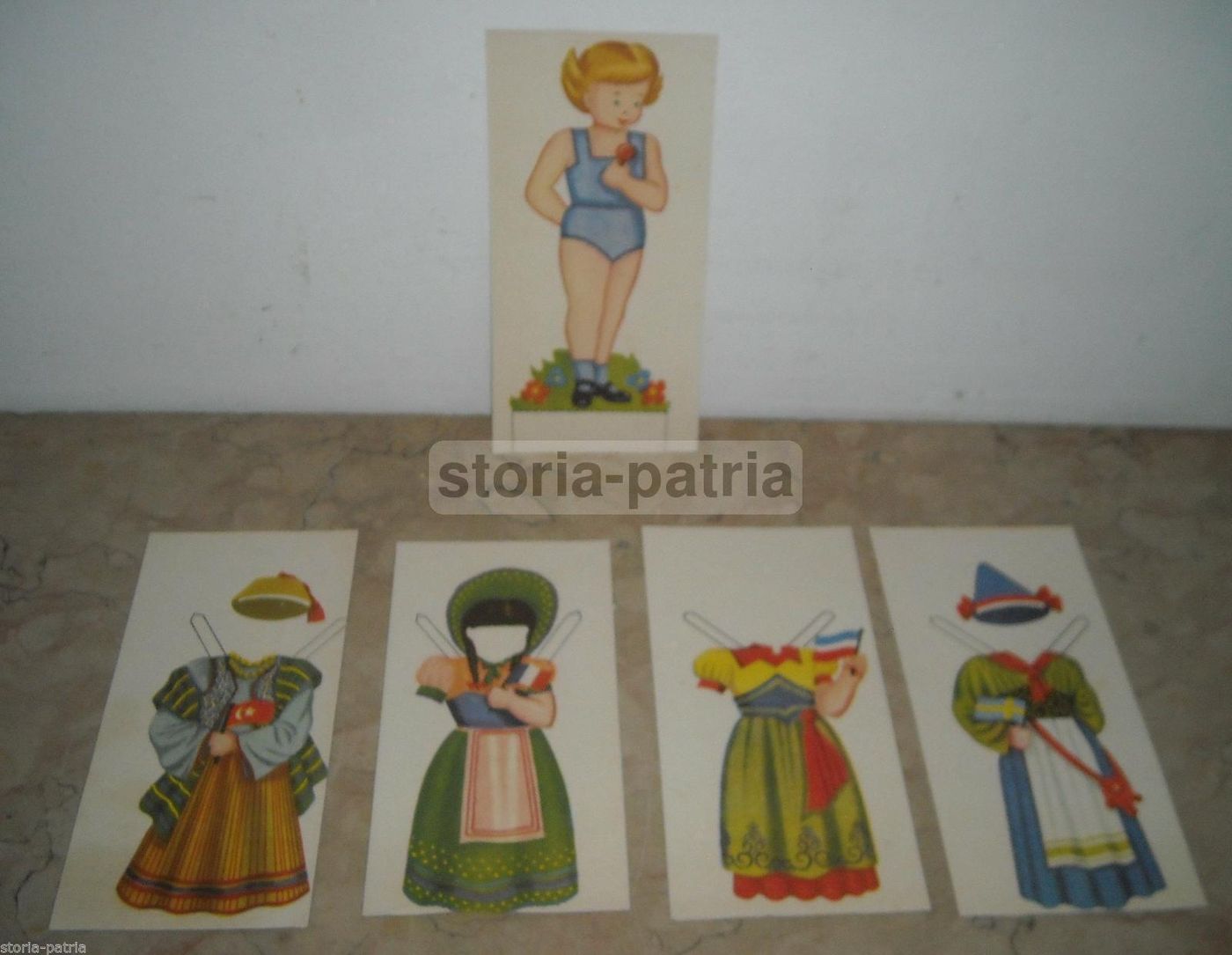 Bambola Da Vestire Con Costumi Popolari Internazionali, Anni '30