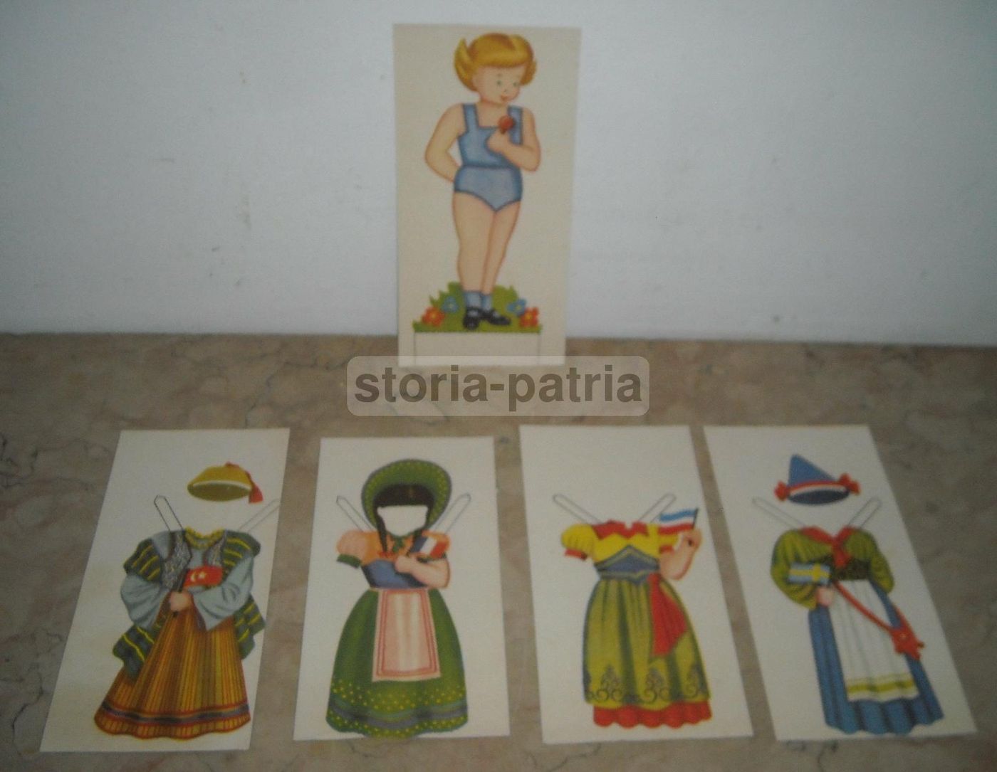 Bambola Da Vestire Con Costumi Popolari Internazionali, Anni '30