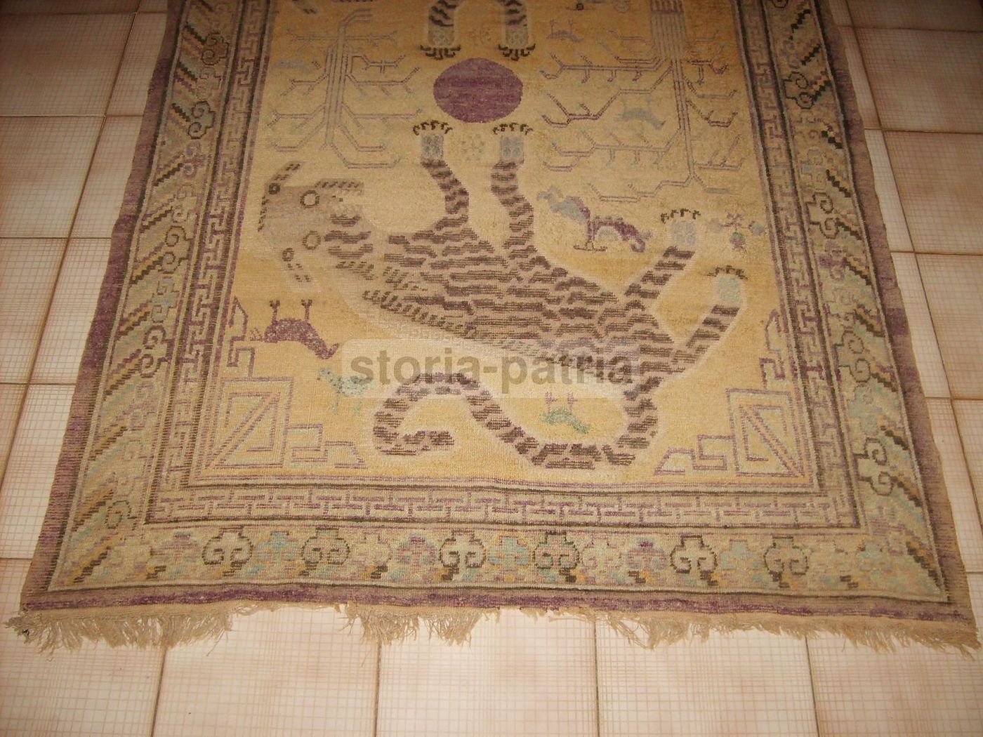 Antico Tappeto Orientale Con Animali Fantastici 220x140 Cm