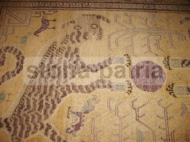 Antico Tappeto Orientale Con Animali Fantastici 220x140 Cm