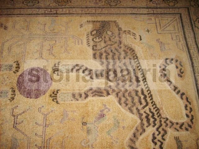 Antico Tappeto Orientale Con Animali Fantastici 220x140 Cm