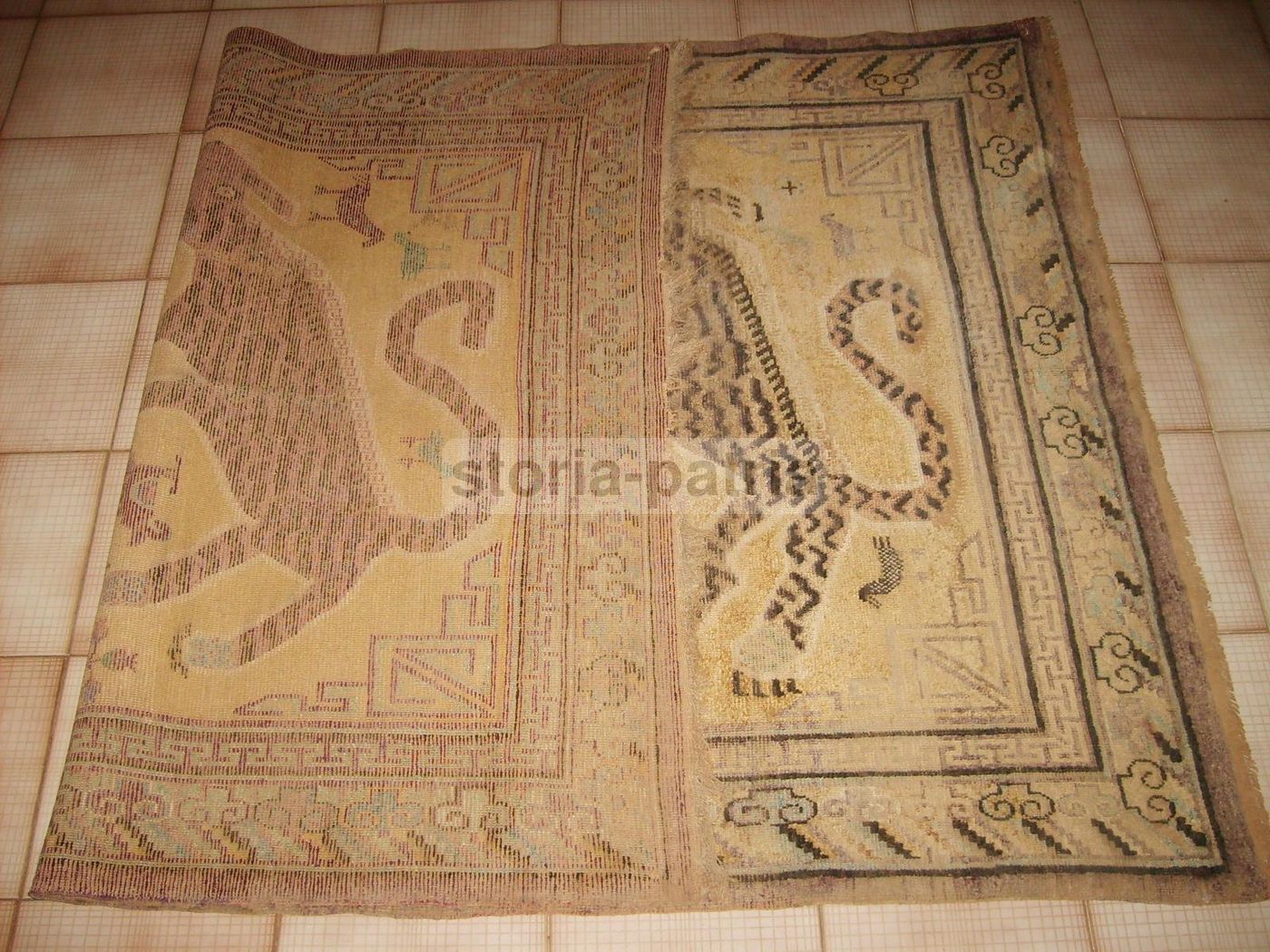 Antico Tappeto Orientale Con Animali Fantastici 220x140 Cm