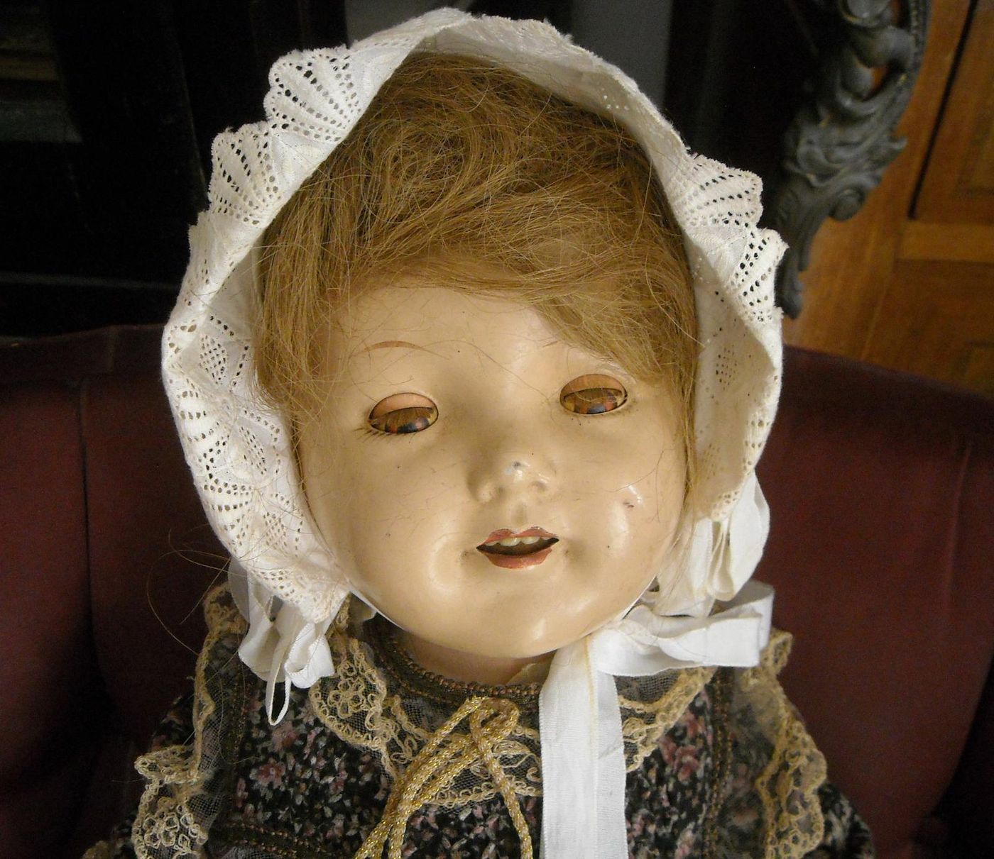 Antica Bambola d'Epoca Con Vestito E Cuffia, Anni '20, Cm 70