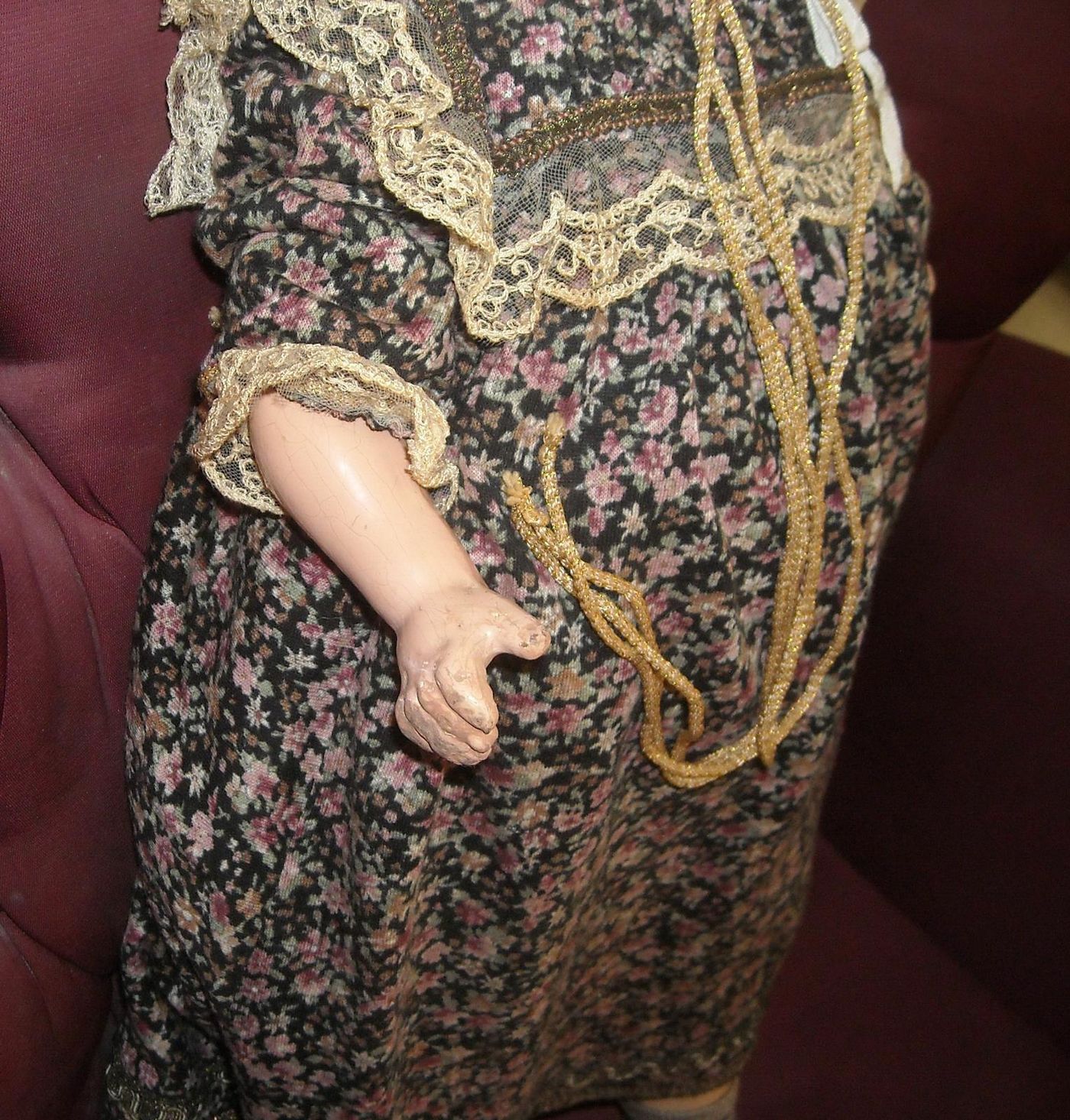 Antica Bambola d'Epoca Con Vestito E Cuffia, Anni '20, Cm 70