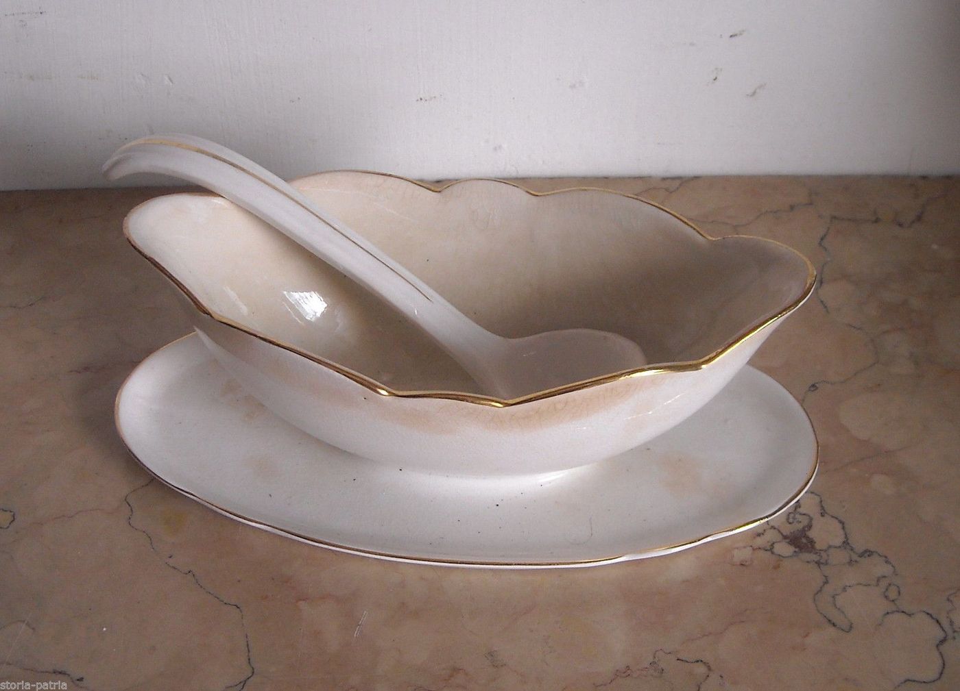 Antica Salsiera In Ceramica Laveno Liberty Con Cucchiaio, Circa 1900