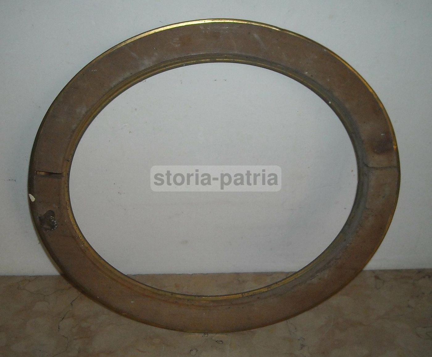 Cornice Ovale Antica In Metallo Giallo, Fine '800 Inizio '900