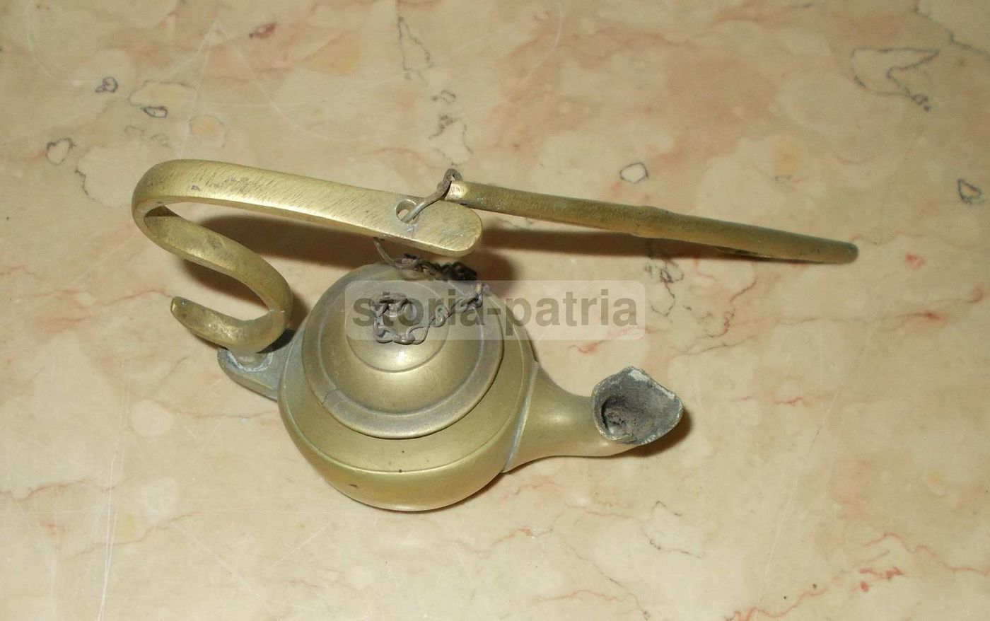 Antica Lampada Ad Olio In Ottone Del 1800 Da Collezione