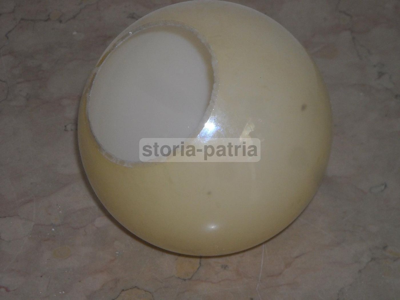 Coppa Globulare In Vetro Opalescente Per Lampada, Anni '30 '40