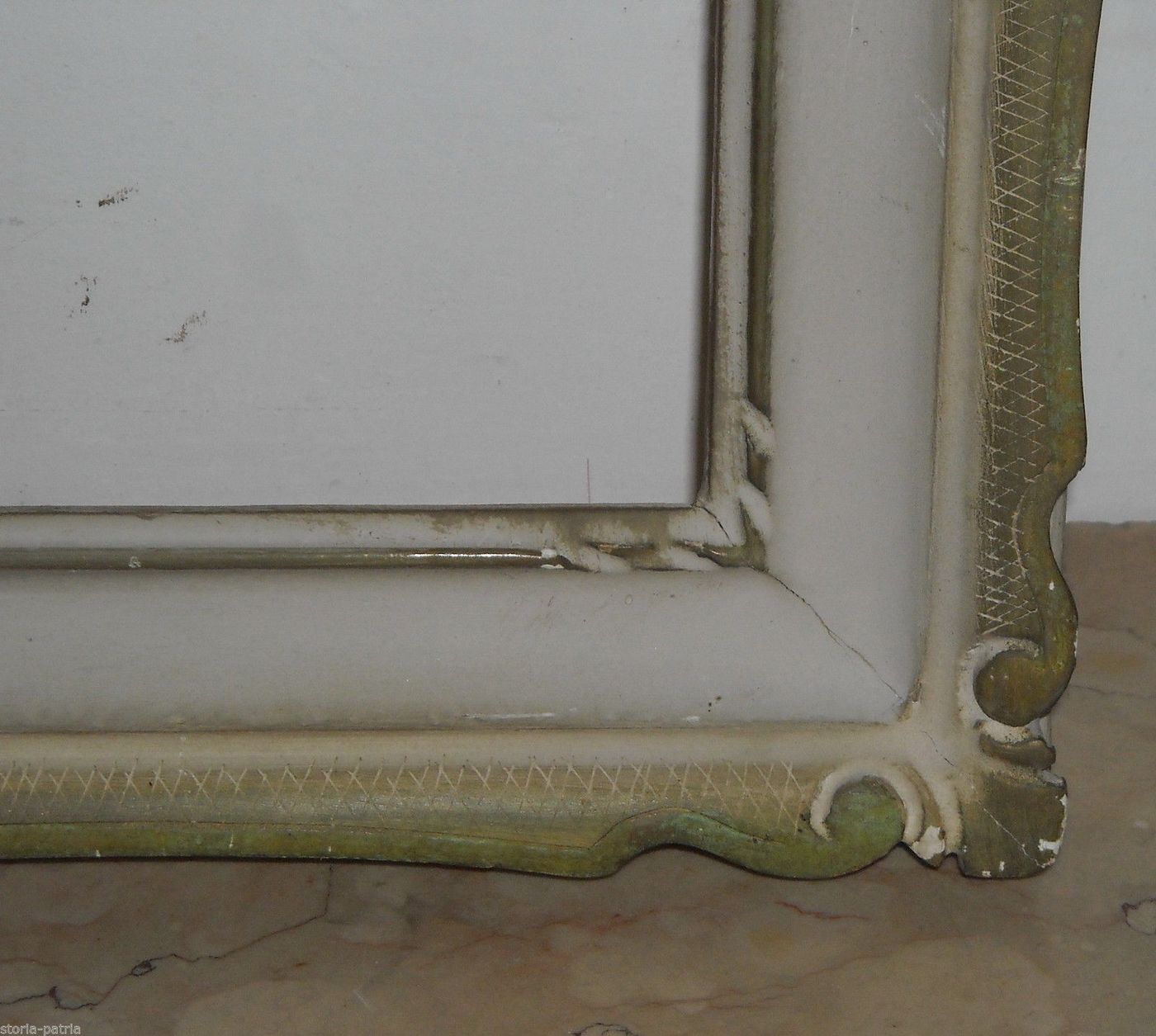 Cornice d'Epoca Laccata E Dorata Con Intagli, Primi '900
