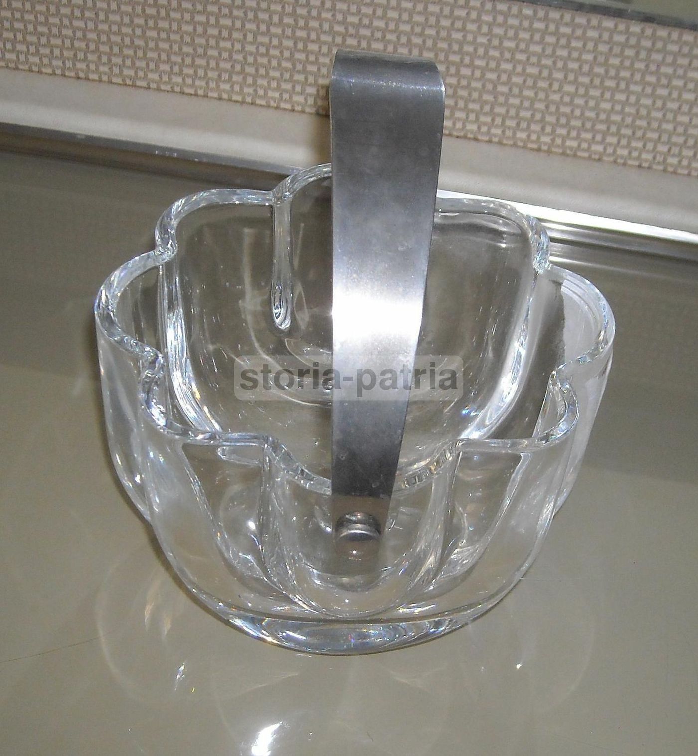 Vaso Soprammobile In Vetro E Metallo Argentato, Anni '60 '70