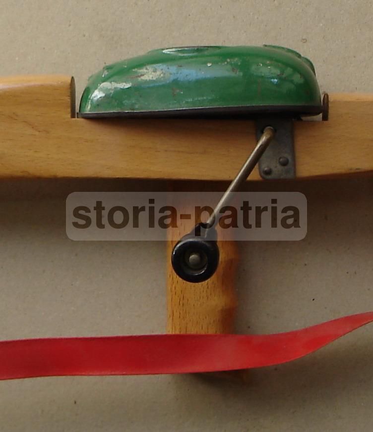 Giocattolo d'Epoca Lima Con Manovella In Legno E Metallo