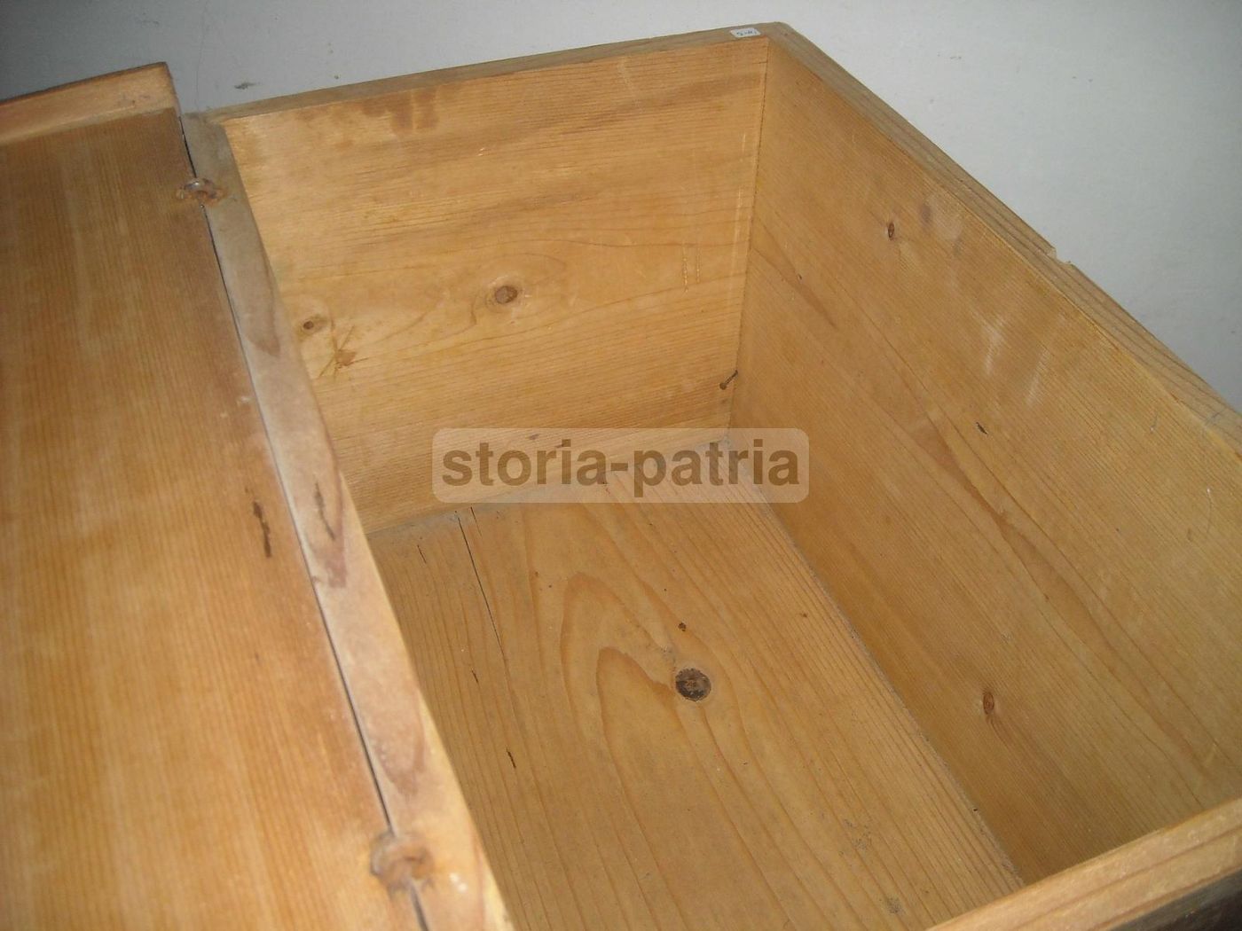 Antico Baule Da Viaggio In Legno Dell'Ottocento. Cassetta Da Caccia O Collezione