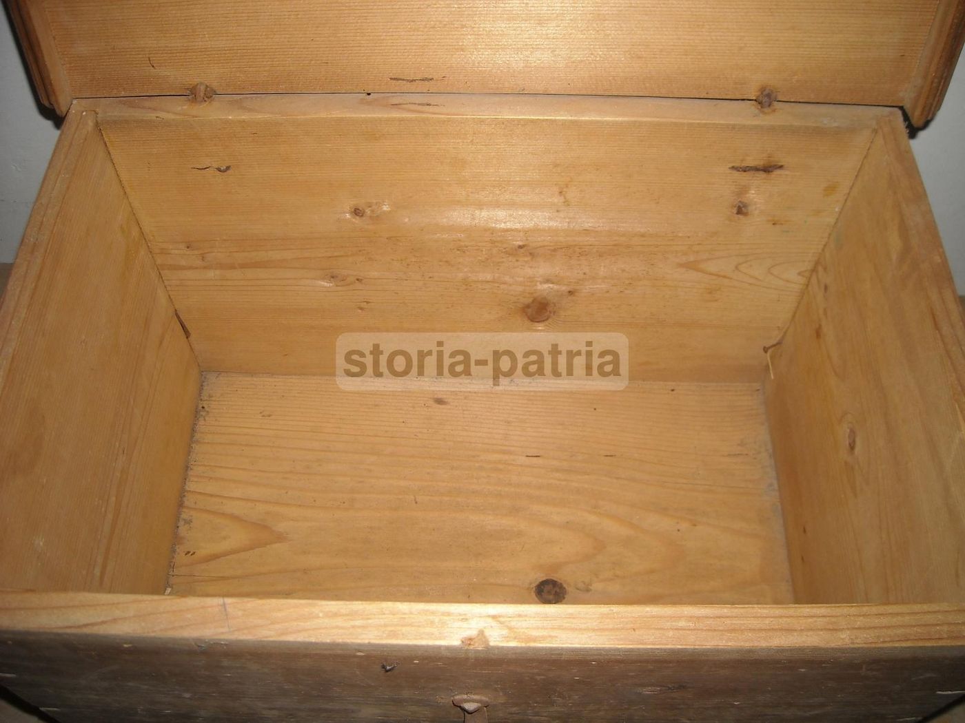 Antico Baule Da Viaggio In Legno Dell'Ottocento. Cassetta Da Caccia O Collezione
