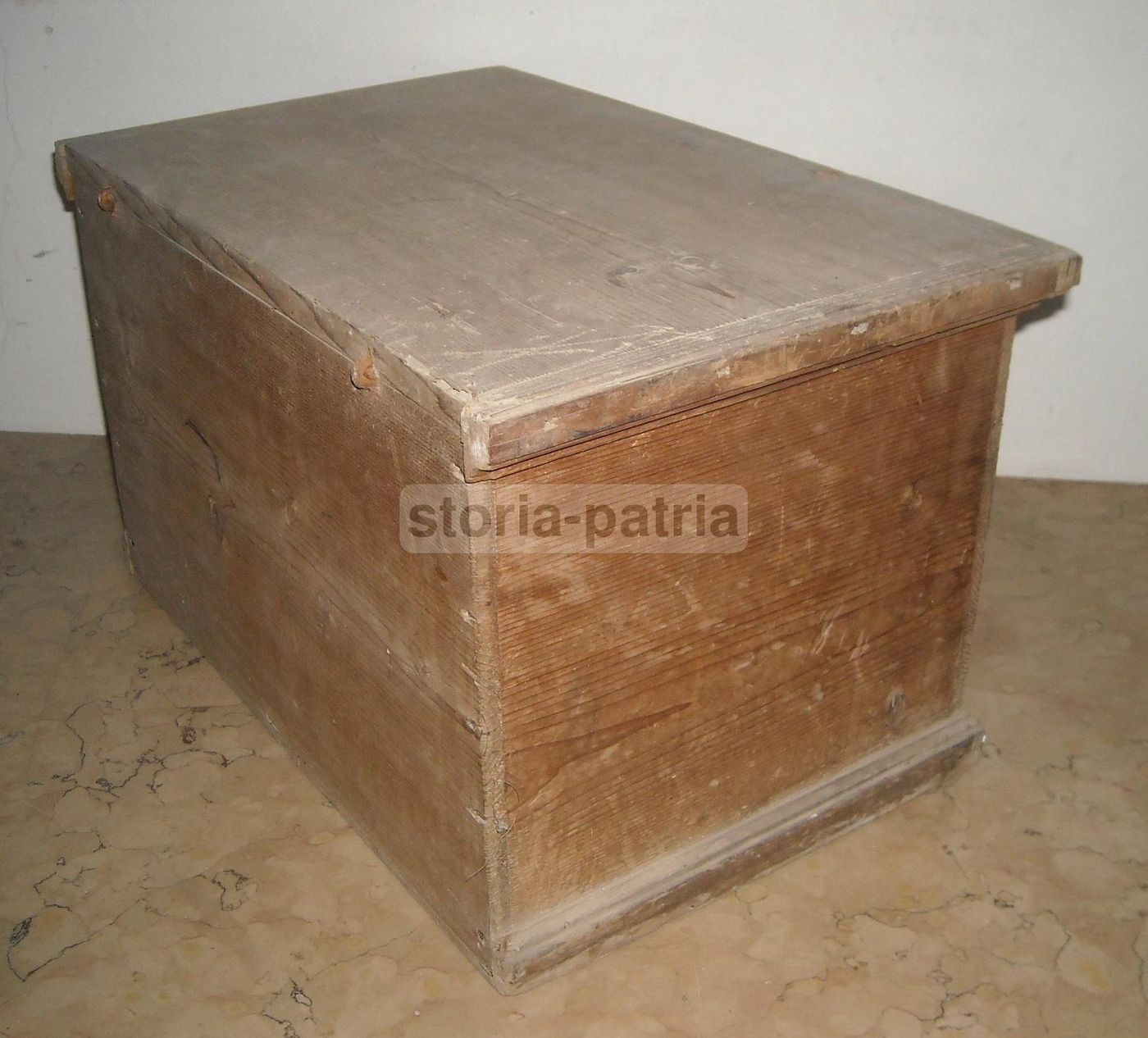 Antico Baule Da Viaggio In Legno Dell'Ottocento. Cassetta Da Caccia O Collezione