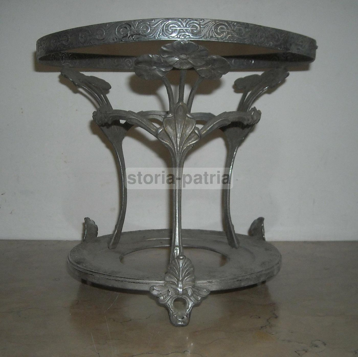 Soprammobile Liberty Portavaso In Metallo Argentato, Anni '20