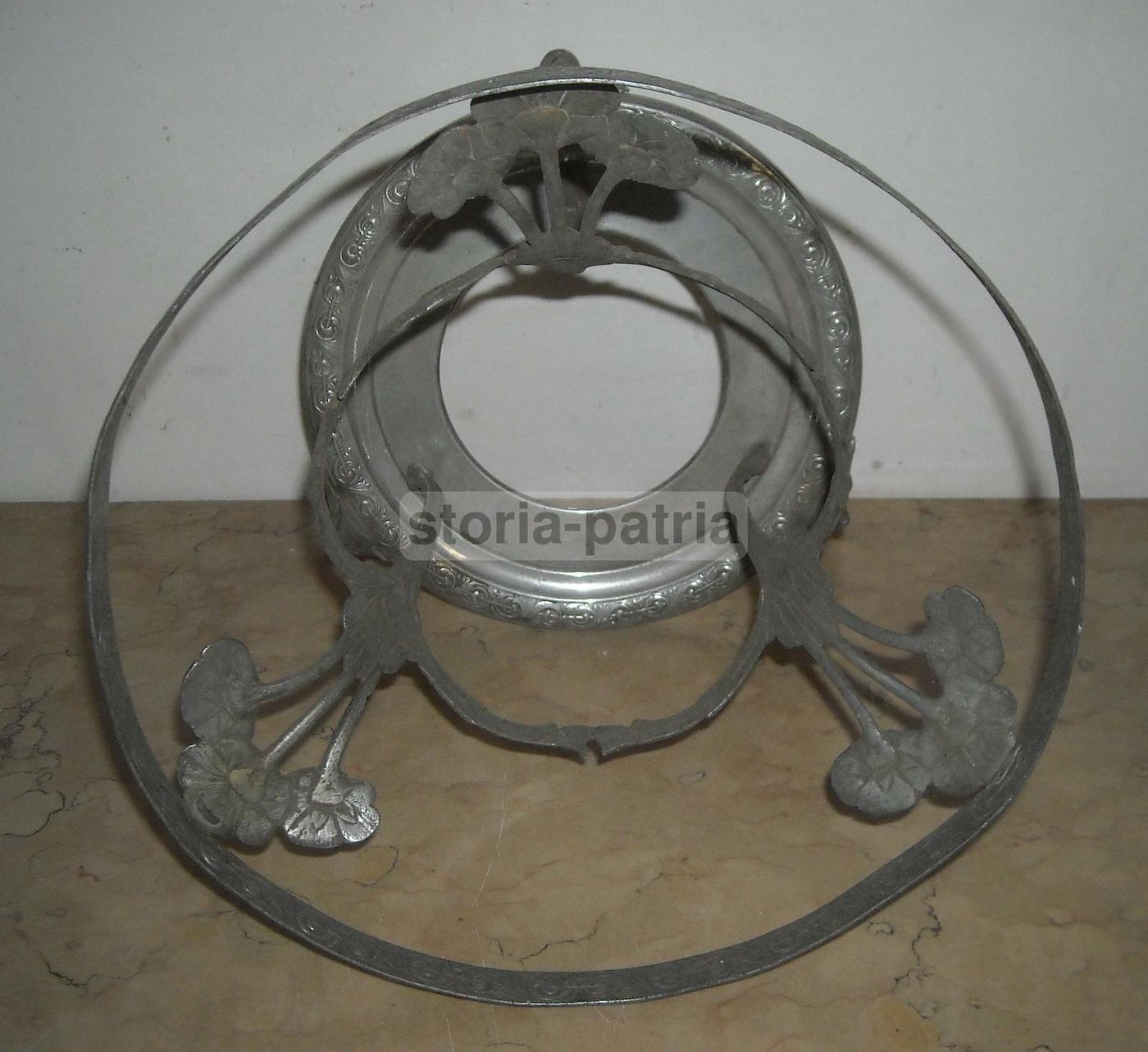 Soprammobile Liberty Portavaso In Metallo Argentato, Anni '20
