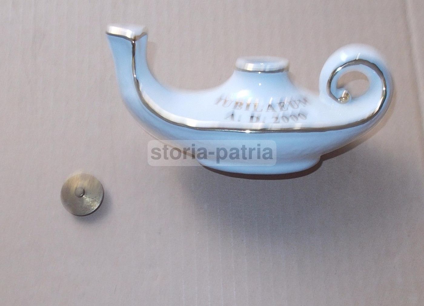 Lucerna In Porcellana Giubileo 2000 Con Decorazioni Dorate