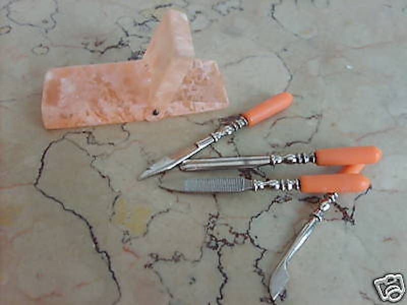 Trousse Manicure Vintage Anni '30 Con 4 Attrezzi E Custodia