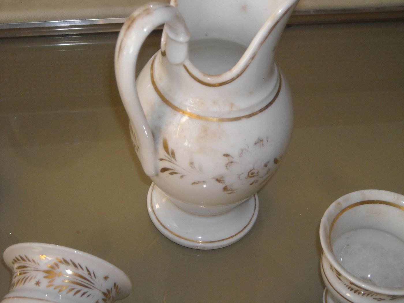 Servizio Da Caffè In Porcellana Con Decori Dorati Epoca Impero