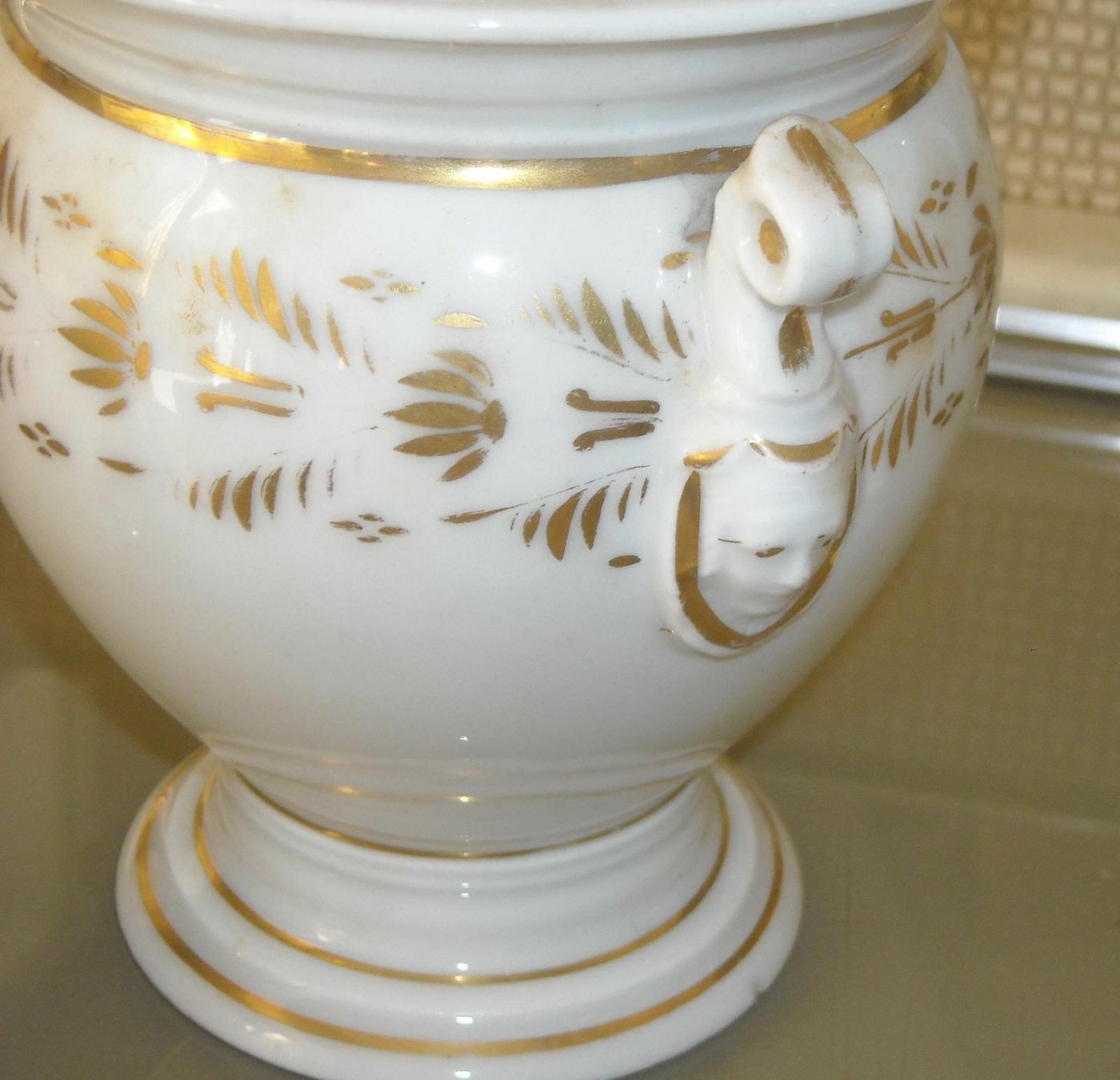 Servizio Da Caffè In Porcellana Con Decori Dorati Epoca Impero