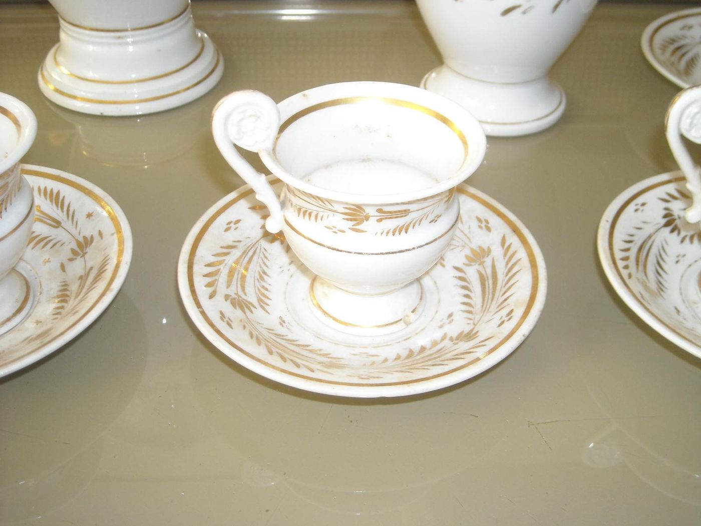 Servizio Da Caffè In Porcellana Con Decori Dorati Epoca Impero