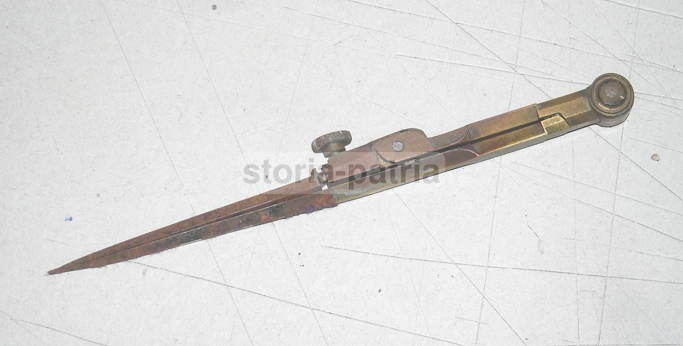 Compasso Antico In Ottone E Ferro (XIX Secolo)