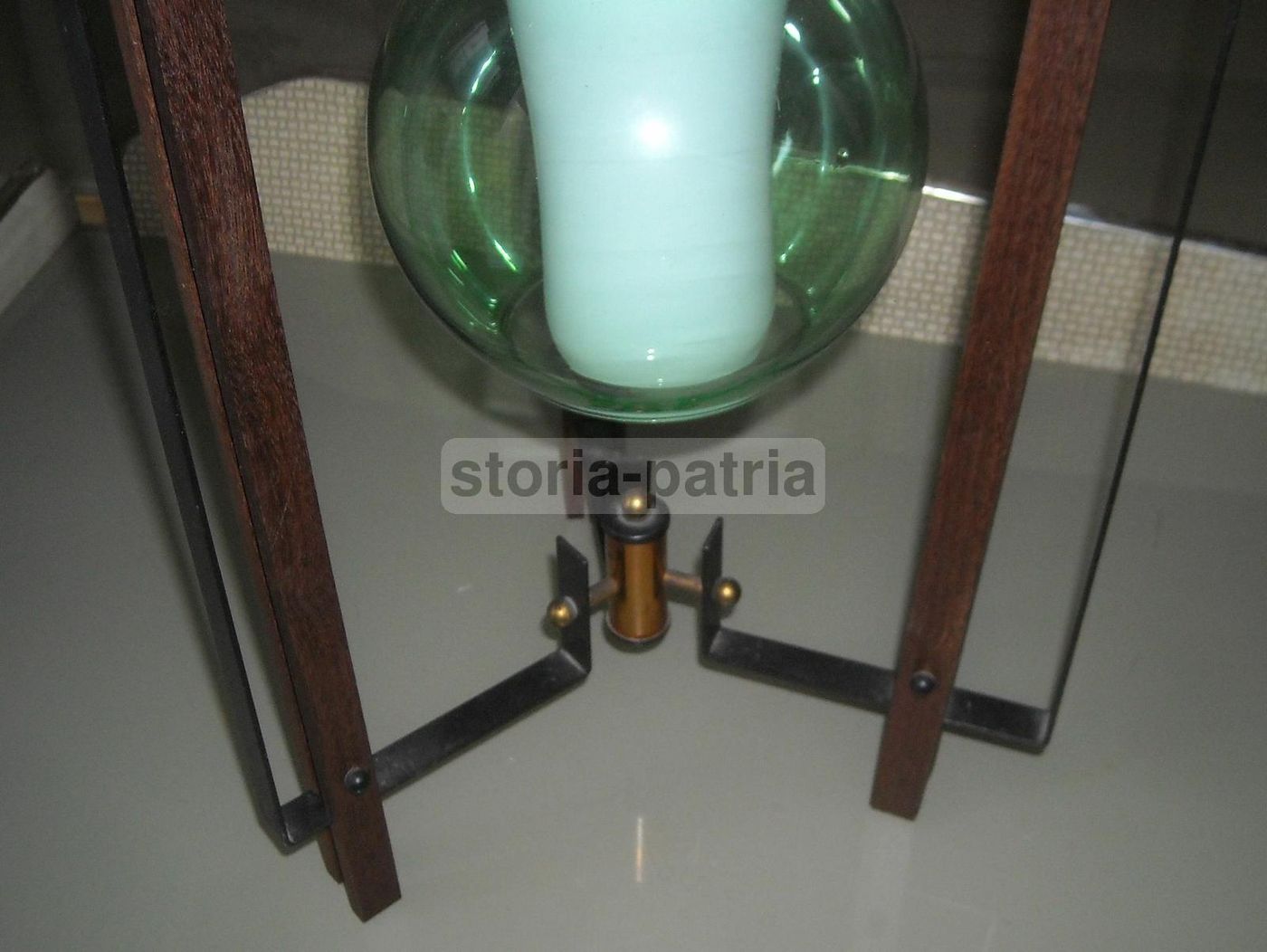 Lampada Vintage Anni '50 In Legno E Vetro, Design Italiano