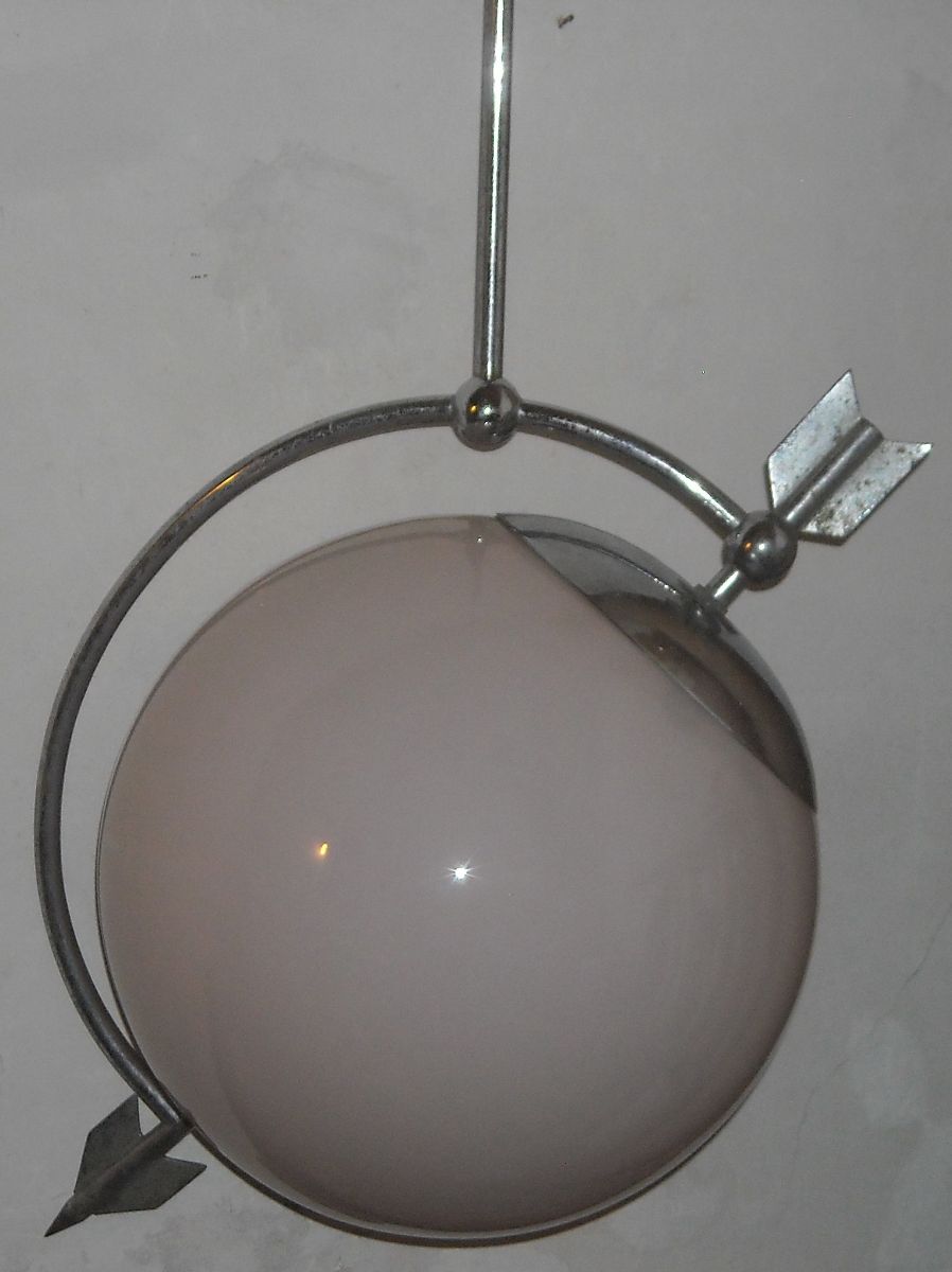 Lampada A Sospensione Vintage Con Globo In Vetro E Metallo Cromato, Anni '50
